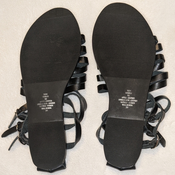 Steve Madden Gladiator Black Sandals SZ 9.5 - Picture 2 of 5
